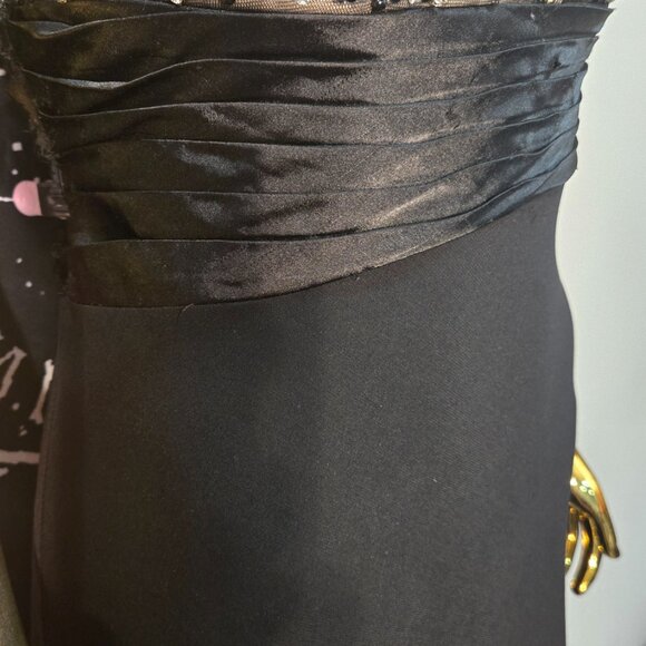 EUROPEAN GLAMOUR • Gold Strapless Gown w/ Train • Size 8 - Picture 9 of 12